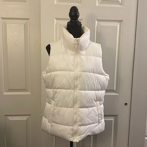 Old Navy sleeveless puffer jacket
